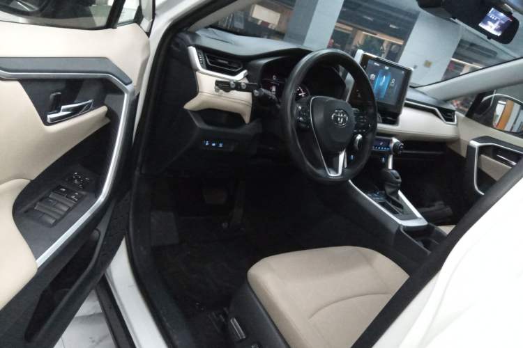 Used Toyota RAV4 2020 2.0L CVT Two-Wheel Drive Fashion Edition
