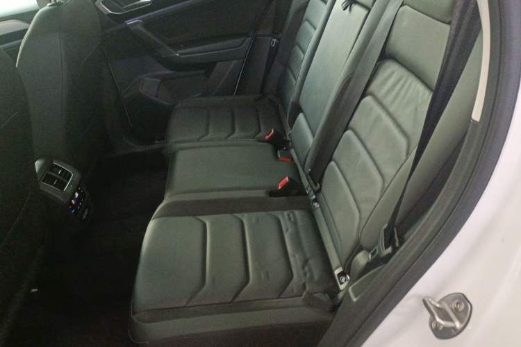 Used Volkswagen Tayron 2020 330TSI Two-Wheel Drive Luxury Smart Connectivity Version
