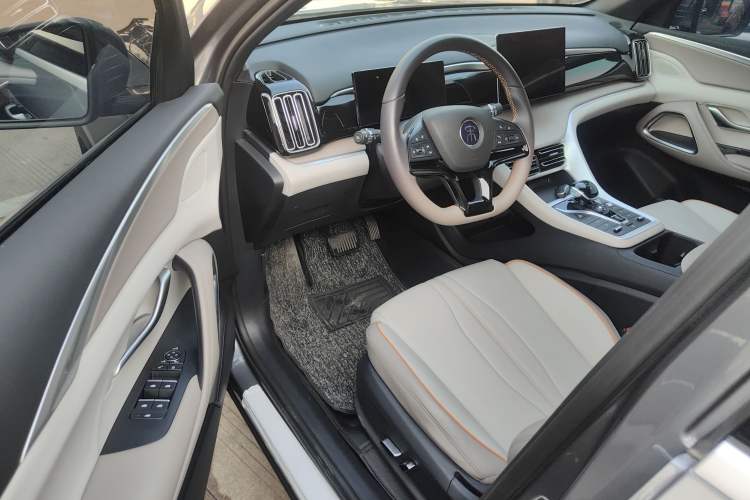 Used BYD Song Pro New Energy 2023 Champion Edition DM-i 71KM Leading Model
