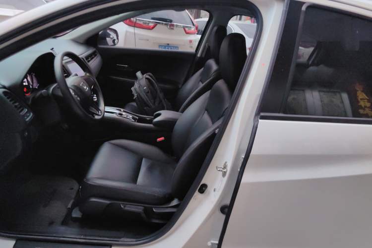 Used Honda Vezel 2017 1.8L CVT Front-Wheel Drive Pioneer Edition
