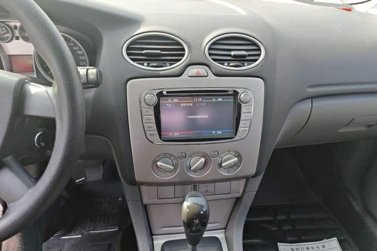 Used Ford Focus 2013 Hatchback Classic 1.8L Automatic Base Model
