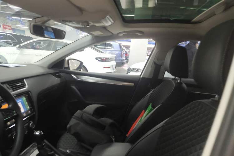 Used Skoda Octavia 2019 TSI230 DSG SmartDrive Luxury Edition China V Standard
