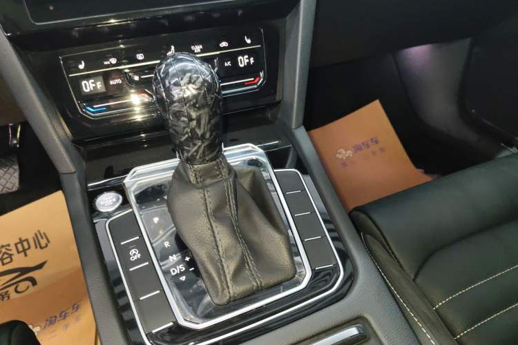 Used Volkswagen Magotan 2020 330TSI DSG Leading Model
