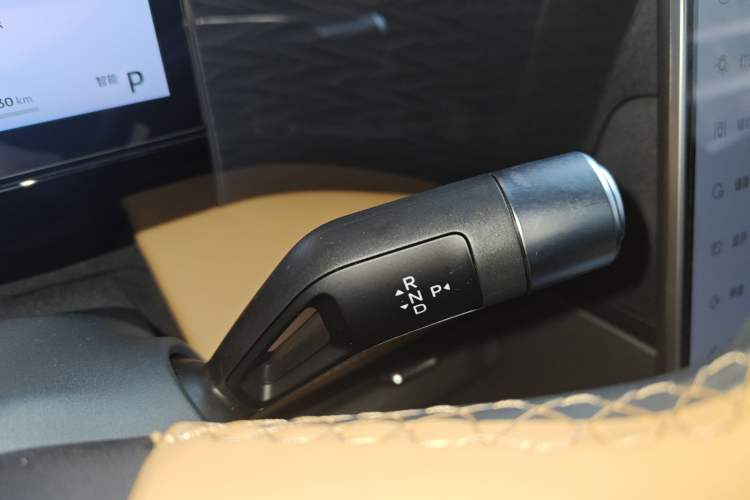 Used  L7 2024 1.5T 115 km MAX Dragon Edition
