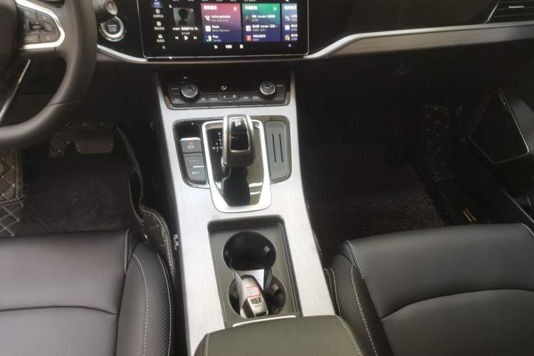 Used Geely Auto Emgrand X7 Sport 2021 Million Edition 1.8TD DCT Two-Wheel Drive Comfort Model