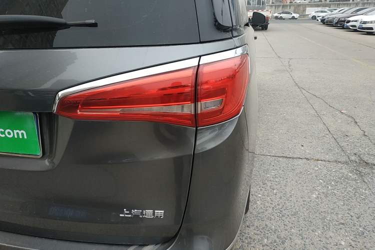 Used Buick GL8 2017 ES 28T Comfort Model China V Standard