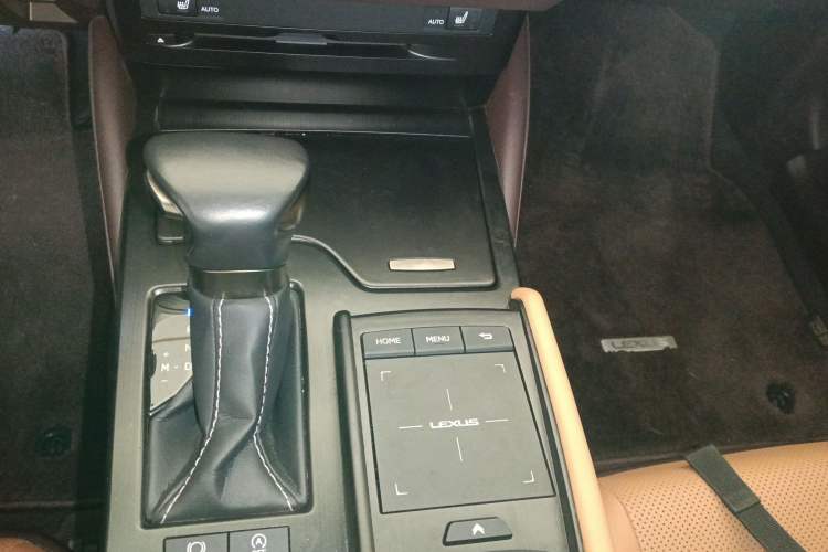 Used Lexus ES 2020 200 Excellence Edition