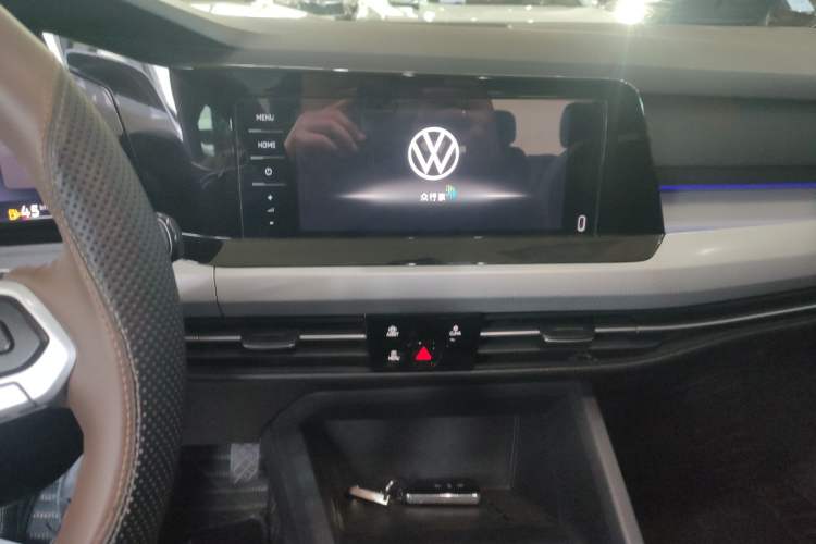 Used Volkswagen Golf 2023 Facelift 280TSI DSG Pro
