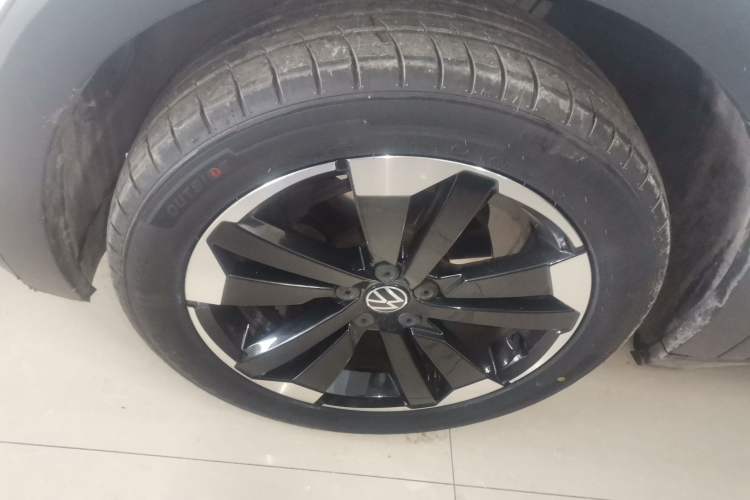 Used Volkswagen Tacqua 2020 1.5L Automatic Yue
