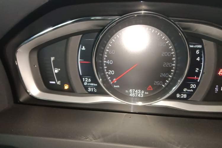 Used Volvo S60 2018 S60L T4 Smart & Ambitious Edition
