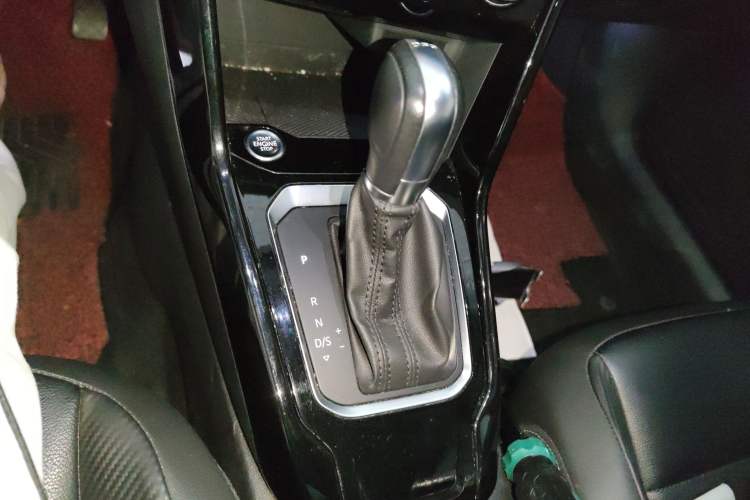 Used Volkswagen T-ROC 2019 280TSI DSG Two-Wheel Drive Comfort Version China VI Standard
