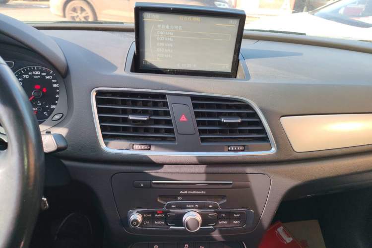 Used Audi Q3 2016 35 TFSI Fashion Model
