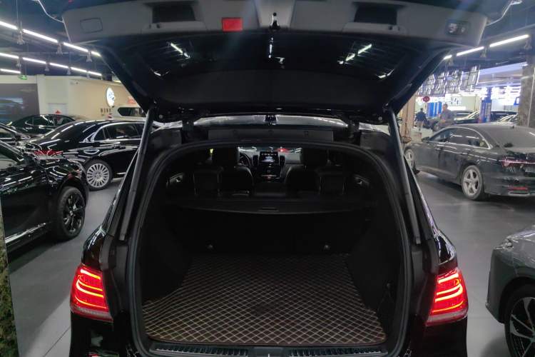 Used Mercedes-Benz GLE 2019 GLE 400 4MATIC Exclusive Edition
