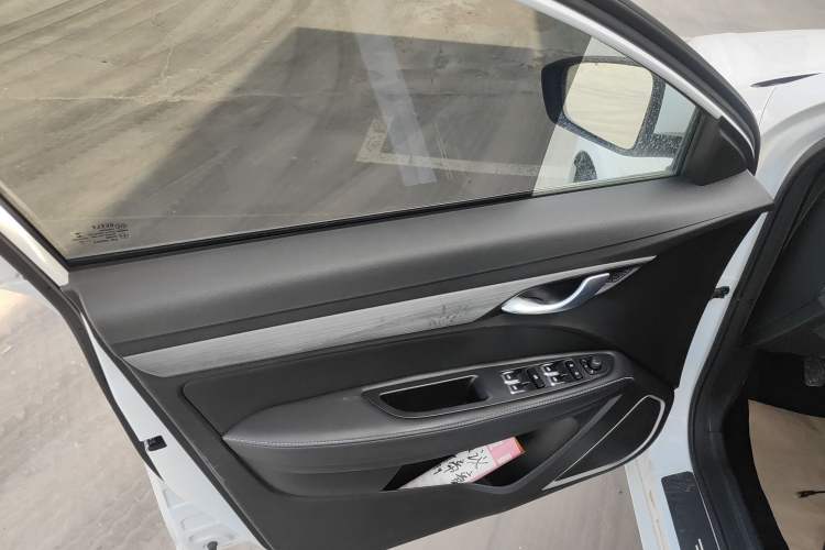 Used Geely Auto Emgrand 2021 UP 1.5L Manual Luxury Model
