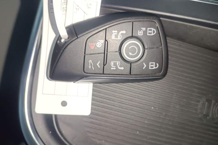 Used Buick Century 2023 2.0T Seven-Seater Yinshi Edition
