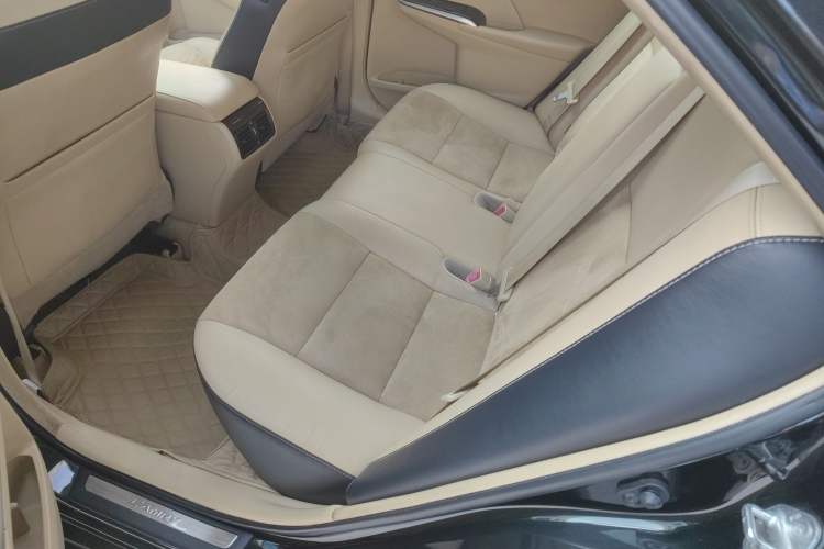 Used Toyota Camry 2016 2.5G 10th Anniversary Deluxe Navigation Edition
