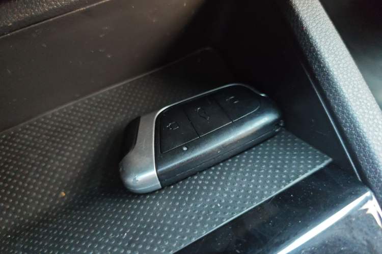 Used Chery Little Ant 2022 Restyled Version Sweet Pink Edition Half-Sugar Version 30.6 kWh 30 kW 301 km
