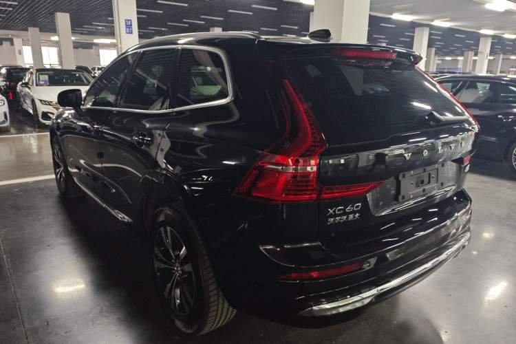 Used Volvo XC60 2025 B5 4x4 Smart Luxury Edition
