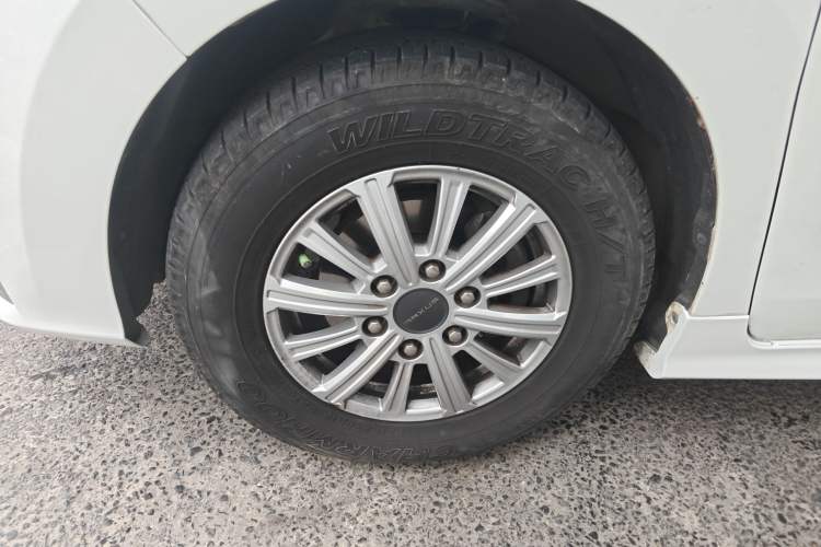 Used SAIC MAXUS G20 2023 Facelifted ES 2.0T Gasoline Automatic Value Edition
