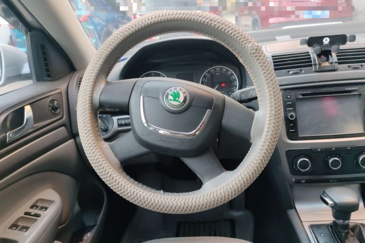 Used Skoda Octavia 2012 1.6L Automatic Yijun Edition
