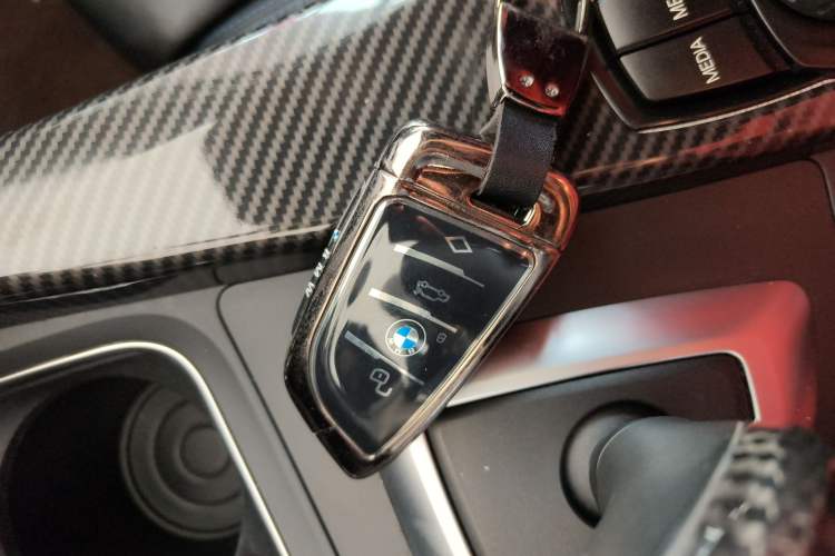 TDK.VehicleDetails.img