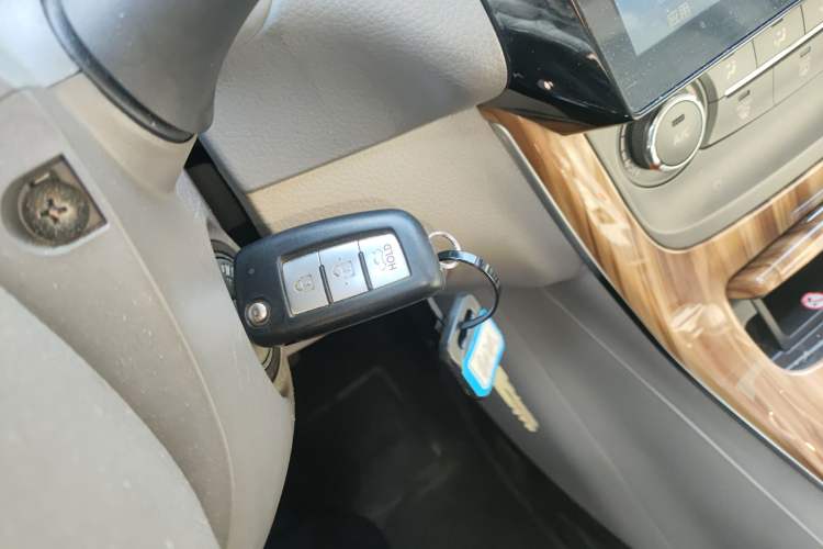 Used Nissan Sylphy 2012 1.6 XL Manual Luxury Edition
