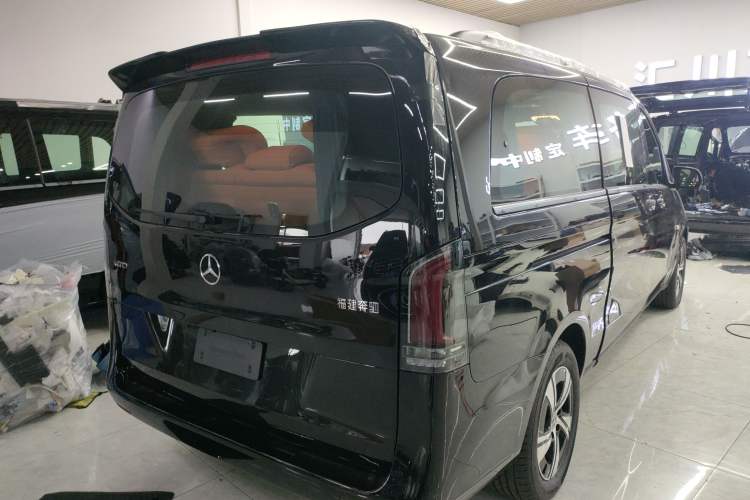 Used Mercedes-Benz Vito 2024 2.0T Elite Version 7 Seats
