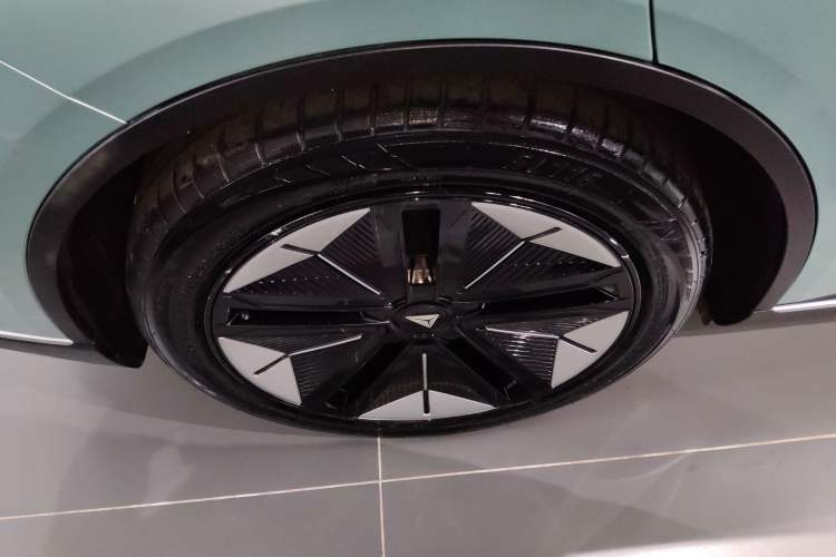 Used  SL03 2022 1.5L 1200 Extended-Range Version
