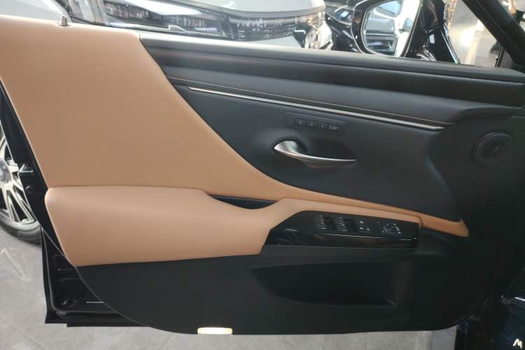 Used Lexus ES 2022 200 Luxury Edition
