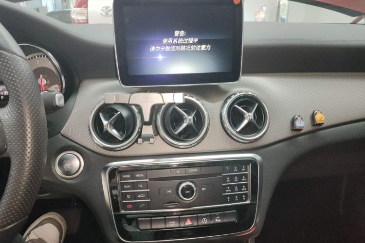 Used Mercedes-Benz GLA 2016 GLA 200 Fashion Model