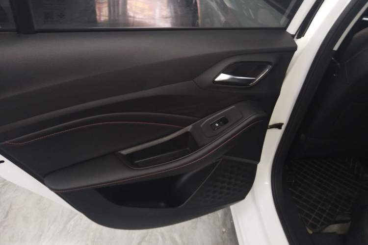 Used MG 5 2023 180 DVVT CVT Luxury Edition
