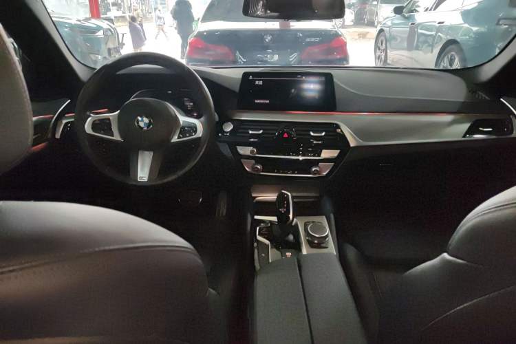 Used BMW 5 Series 2020 525i M Sport Package
