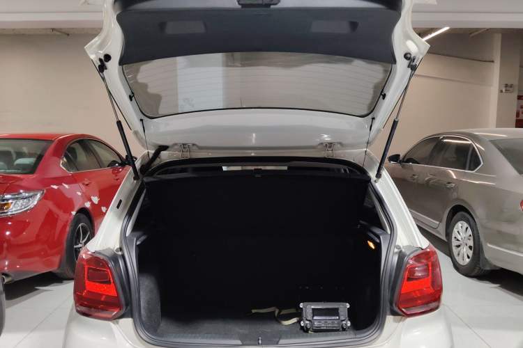 Used Volkswagen Polo 2016 1.4L Automatic Trendy Model
