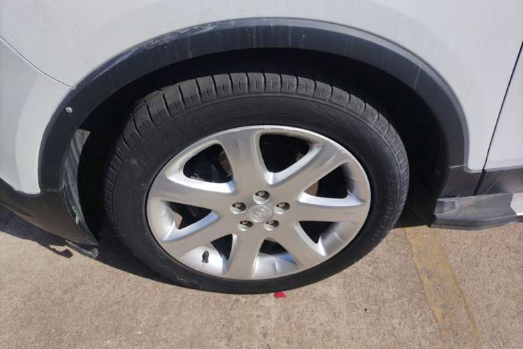 Used Buick Encore 2015 1.4T Automatic Two-Wheel Drive Urban Elite Version