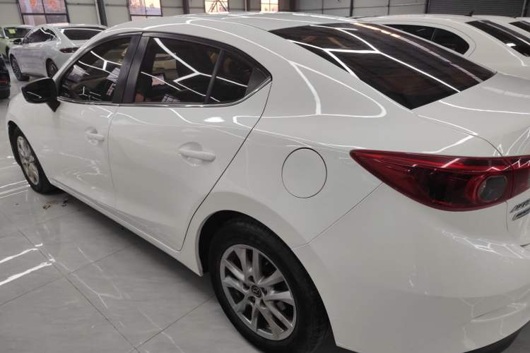 Used Mazda Mazda 3 Axela 2017 Sedan 1.5L Automatic Luxury Model Emission Standard China V
