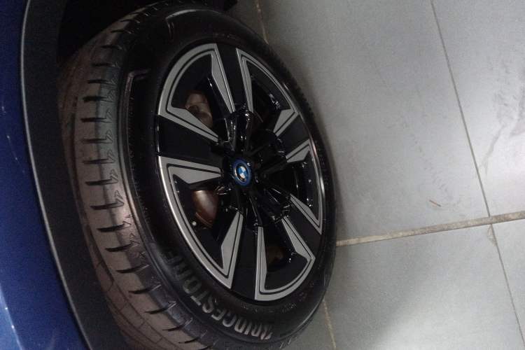 Used BMW iX3 2021 Updated Leading Edition
