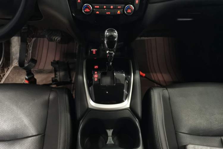 Used Nissan X-Trail 2022 2.0L Two-Wheel Drive Smart Connect & Comfort Edition