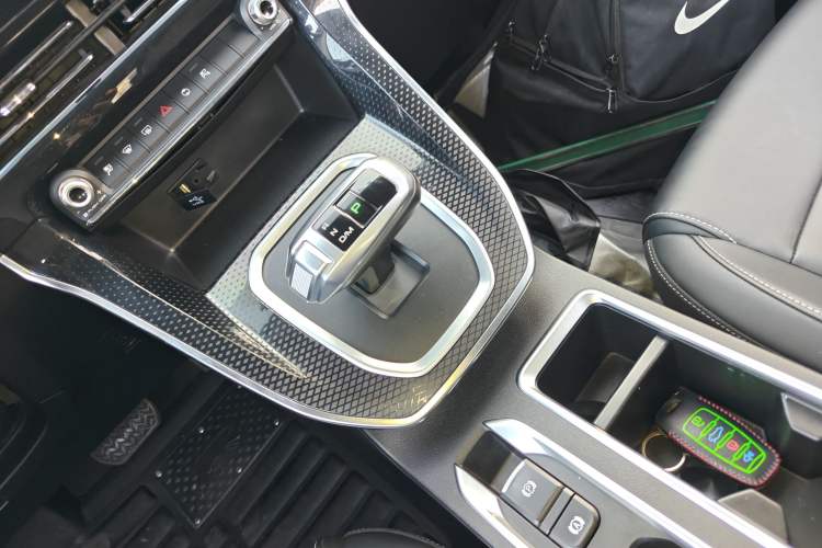 Used Haval M6 2021 PLUS 1.5T DCT Prestige Smart Connectivity Model
