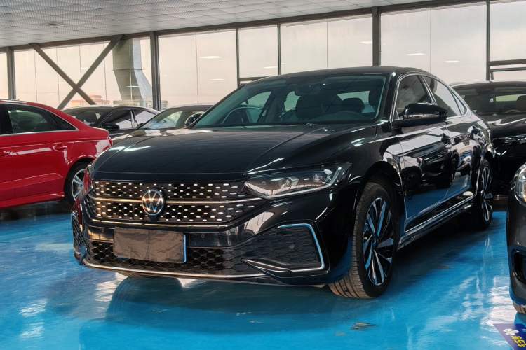 Used Volkswagen Passat 2023 Revised 330TSI Starry Elite Edition