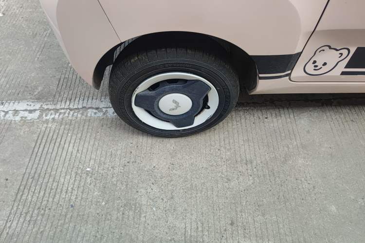 Used Wuling Hongguang MINIEV 2021 Macaron Fashion Model Lithium Iron Phosphate
