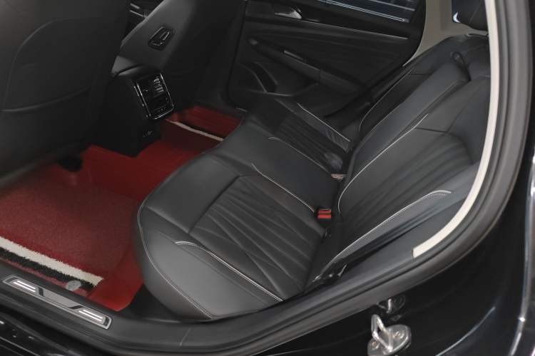 Used Volkswagen Passat 2023 Restyled 330TSI Starry Luxury Edition
