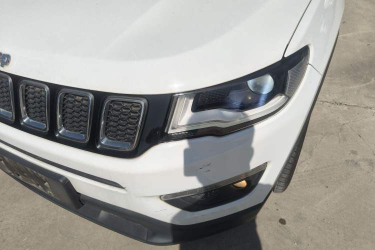 Used  Compass 2017 200T Automatic Family Edition
