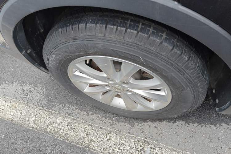 Used Buick Envision 2017 28T Four-Wheel Drive Luxury Model
