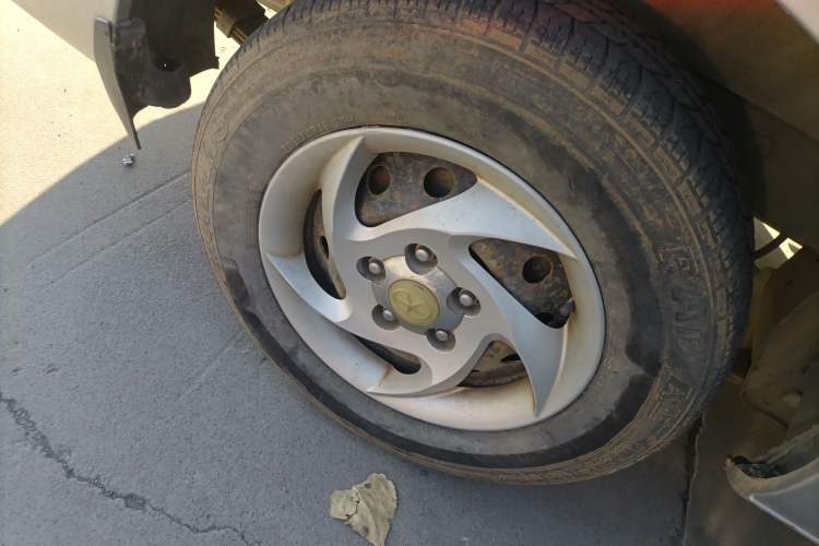 Used  Refine 2011 2.0L Shuttle Gasoline Comfort Edition HFC4GA3
