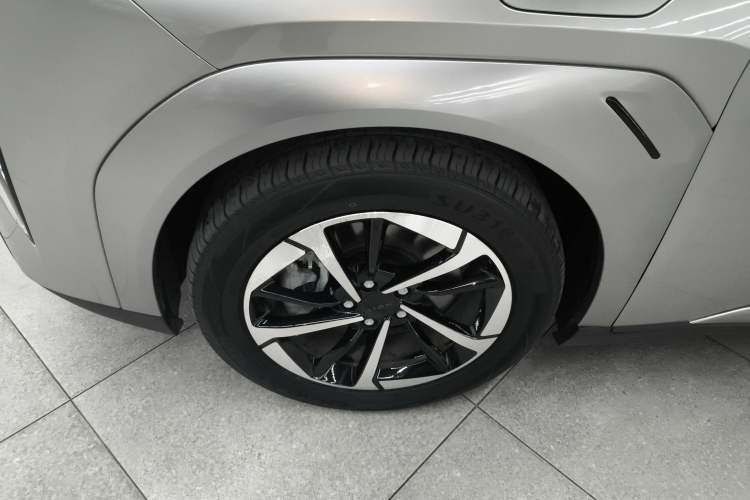 Used AION Y 2023 Younger Star Edition
