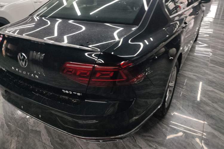 Used Volkswagen Magotan 2025 Zhongxiang Version 280TSI DSG Comfort Edition
