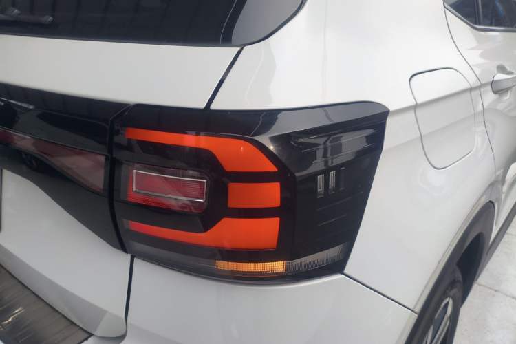 Used Volkswagen Tacqua 2020 1.5L Automatic Yue
