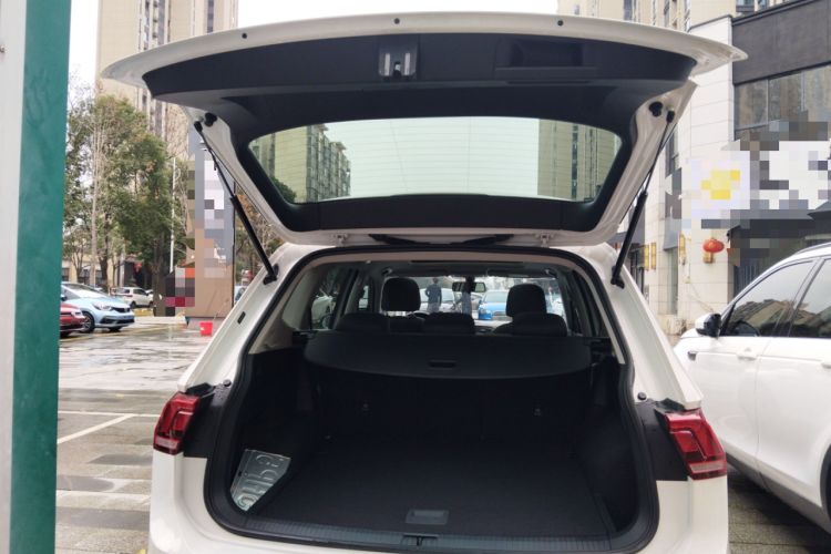 Used Volkswagen Tiguan L 2020 330TSI Automatic Two-Wheel Drive Panoramic Comfort Edition China VI Standard