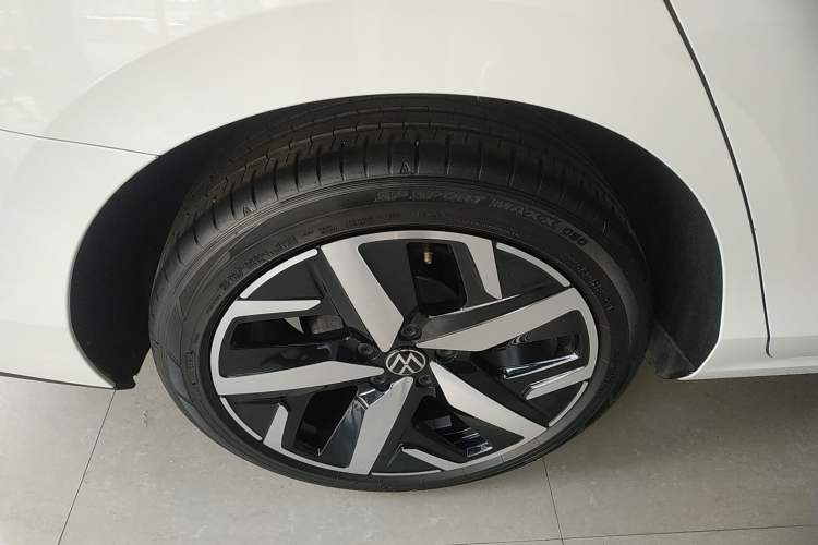 Used Volkswagen Lamando 2025 Lavida L 280TSI DSG Cool & Spicy Edition
