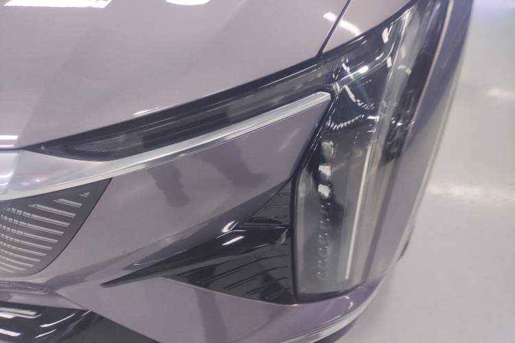 Used Cadillac OPTIQ 2024 Four-Wheel Drive Long-Range Version